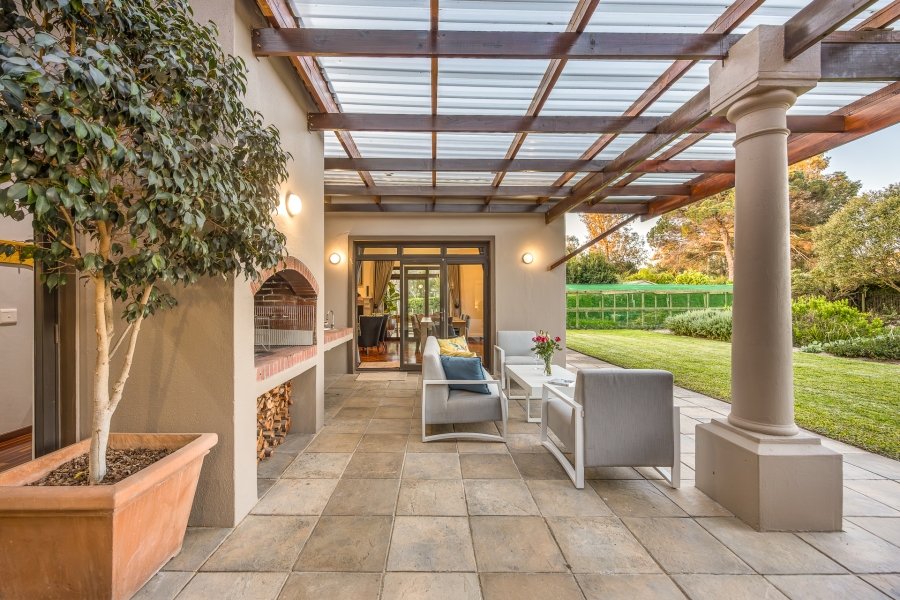 4 Bedroom Property for Sale in Klein Zevenwacht Western Cape